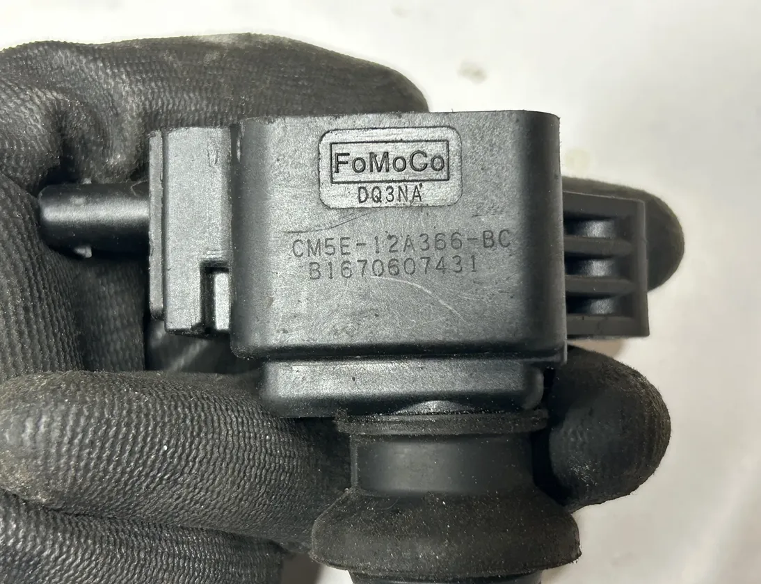 FORD USA Mustang 6 generation (2014-2024) Augstsprieguma aizdedzes spole CM5E12A366BC,CM5E-12A366-BC 28449201