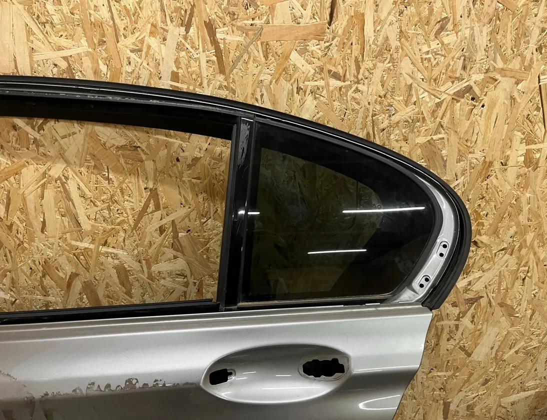 BMW 7 Series G11/G12 (2015-2023) Aizmugurējās kreisās durvis 41527423701,7423701,9466843 33611062