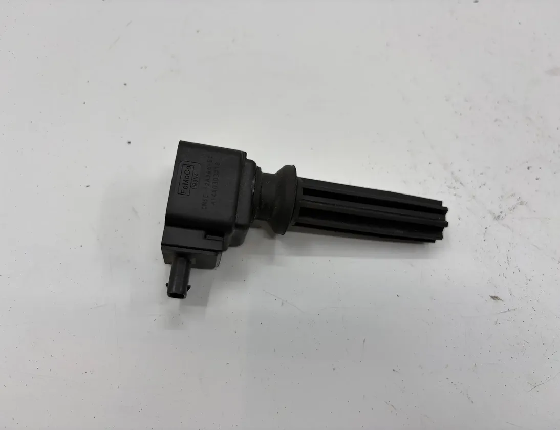 FORD USA Mustang 6 generation (2014-2024) Augstsprieguma aizdedzes spole CM5E12A366BC,CM5E-12A366-BC 34357797