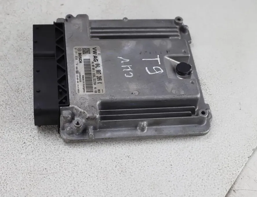 VOLKSWAGEN Tiguan 1 generation (2007-2017) Motora vadības bloks 0281030170,04L907309K 33272088