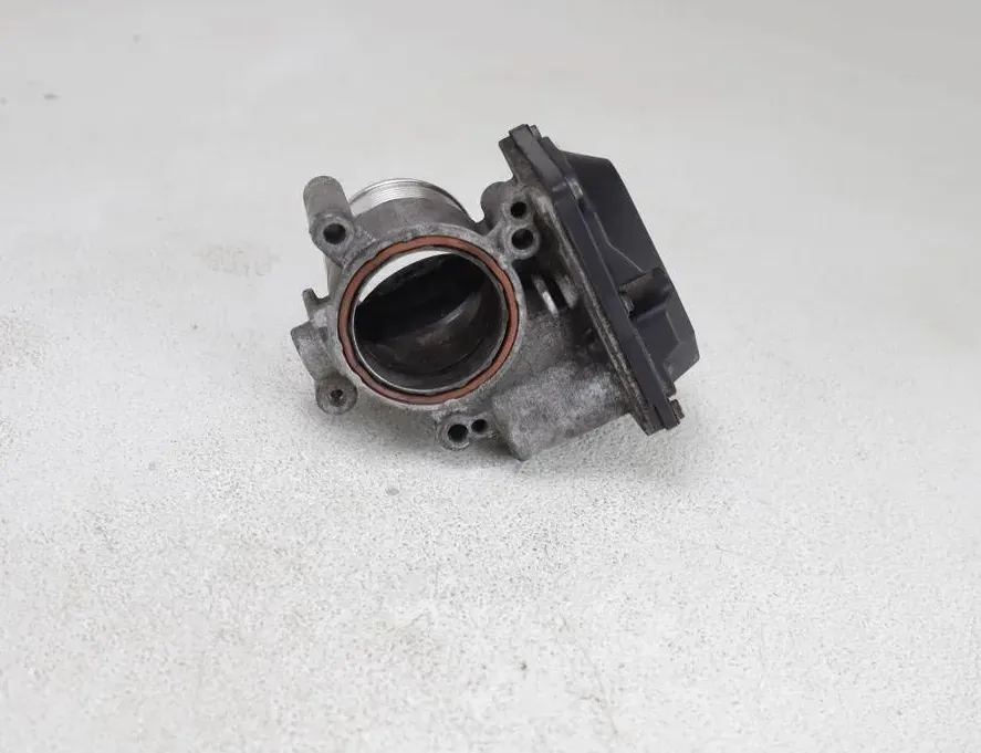 SKODA Superb 2 generation (2008-2015) Droseļvārsts 03L128063AC 33274056