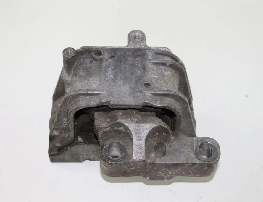 VOLKSWAGEN Jetta 3 generation (1992-1998) Priekšējais motora stiprinājums 1K0199262 33278632