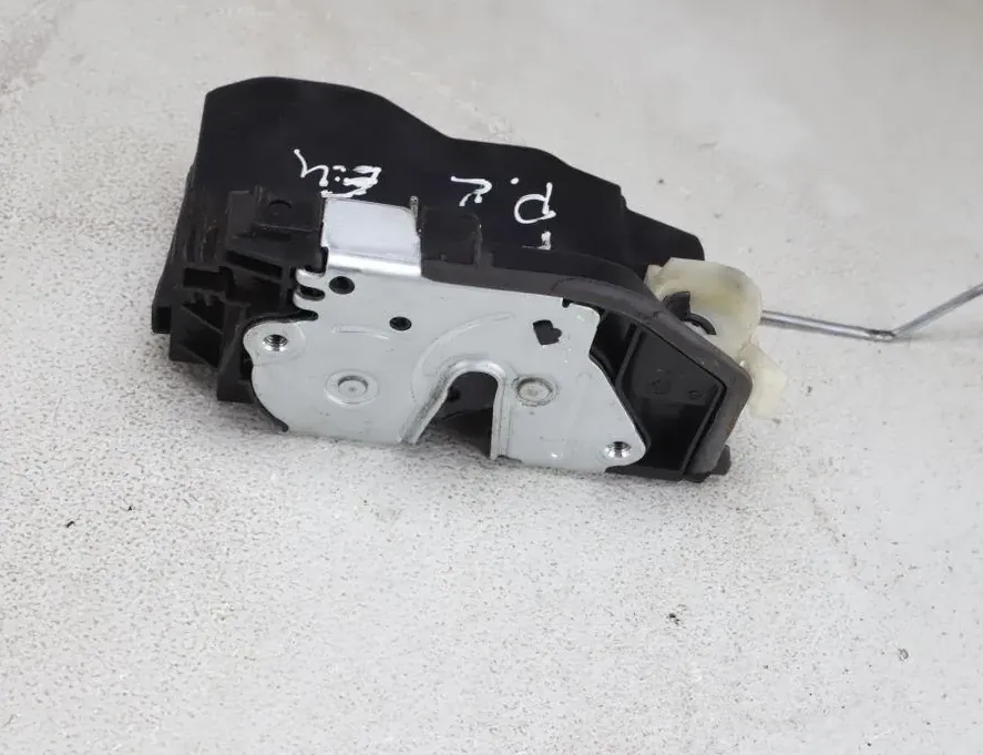 BMW 3 Series F30/F31 (2011-2020) Замок передней левой двери 7229461 33279153