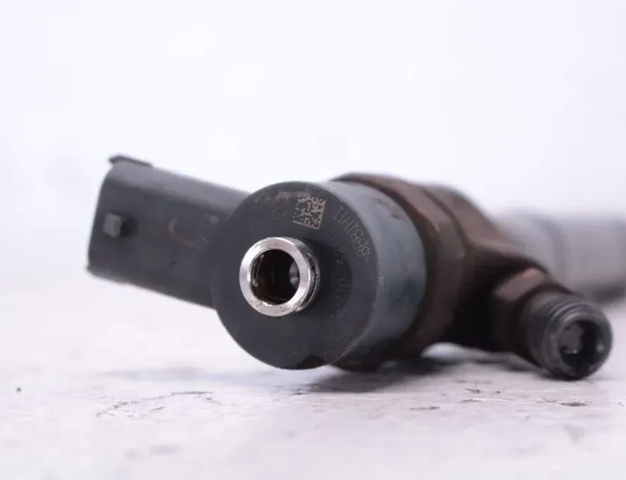 HYUNDAI i30 GD (2 generation) (2012-2017) Форсунка 338002A900 33279307