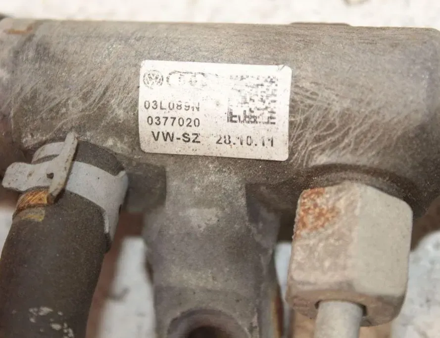 SKODA Superb 1 generation (2001-2008) Fuel Rail 057130764AB,03L089N 33280315