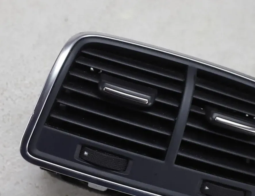 AUDI A6 C6/4F (2004-2011) Rear air vent grille 4G0819203 33281779