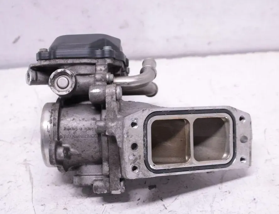 VOLKSWAGEN Golf 8 generation (2019-2023) Droseļvārsts 04L128063P 33283092