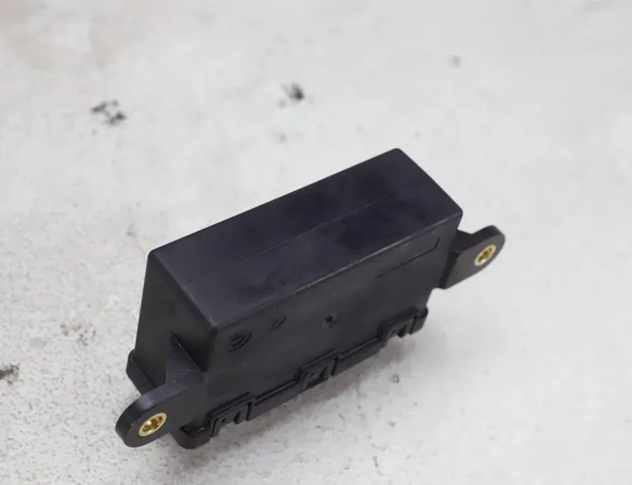 MERCEDES-BENZ CLA-Class C117 (2013-2016) Citau veidu vadības bloki M004210700 33285277