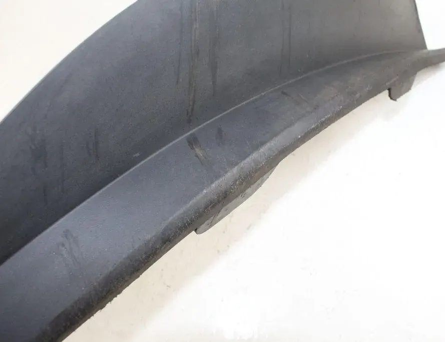 OPEL Astra J (2009-2020) Apakšējais buferis (lūpa) 13264407 33286156