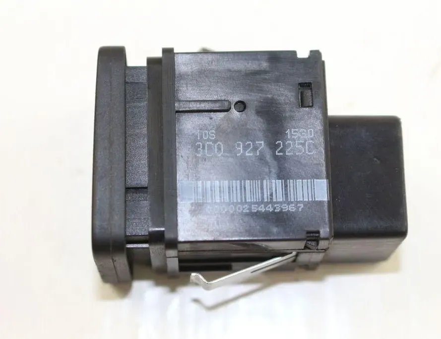 VOLKSWAGEN Passat B6 (2005-2010) Stāvbremzes poga 3C0927225C 33286707