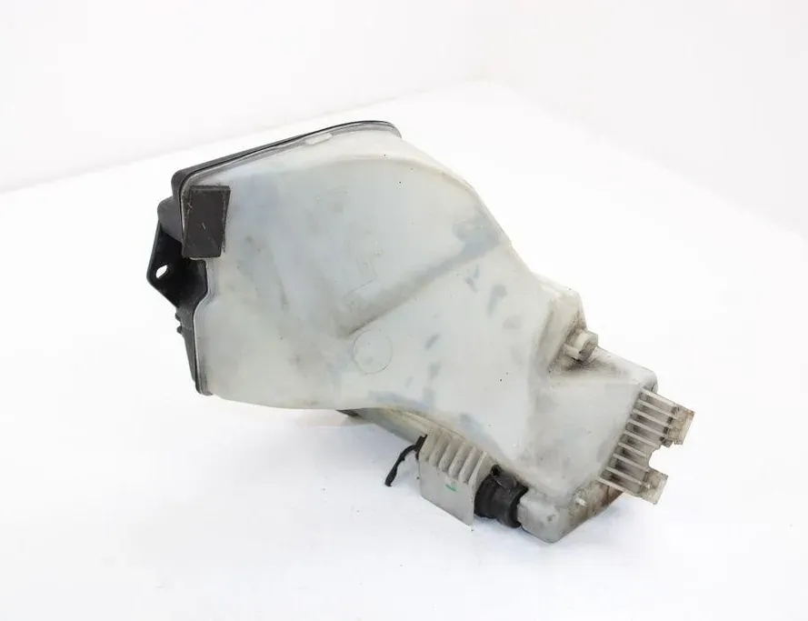 BMW Z4 E85 (2002-2009) Logu mazgāšanas tvertne 7110853 33287425