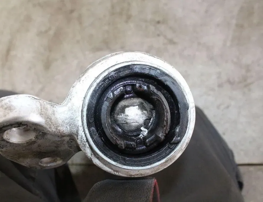 BMW Z4 E85 (2002-2009) Priekšējās dakšas / ričagi 33287808