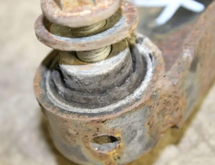 VOLKSWAGEN Eos 1 generation (2006-2020) Aizmugurējā kreisā svira/ričags 1K0505323N 33288599