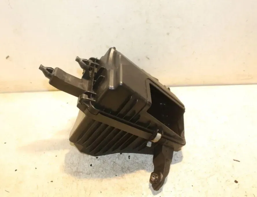 NISSAN X-Trail T32 (2013-2022) Gaisa filtru kaste 4BA20 33295758