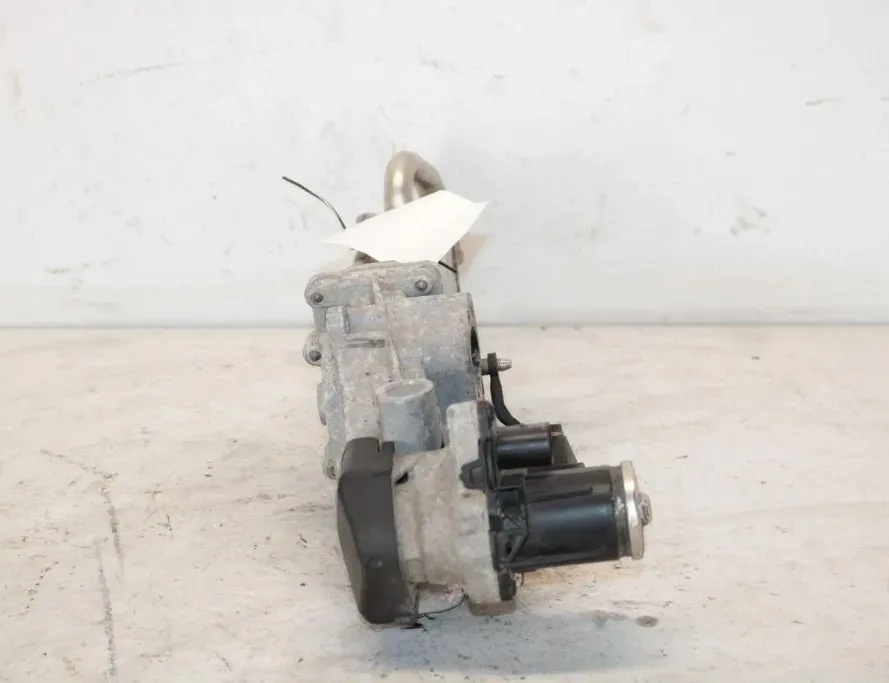 VOLKSWAGEN Caddy 3 generation (2004-2015) Охладитель Eгр 03L131512CF 33297882