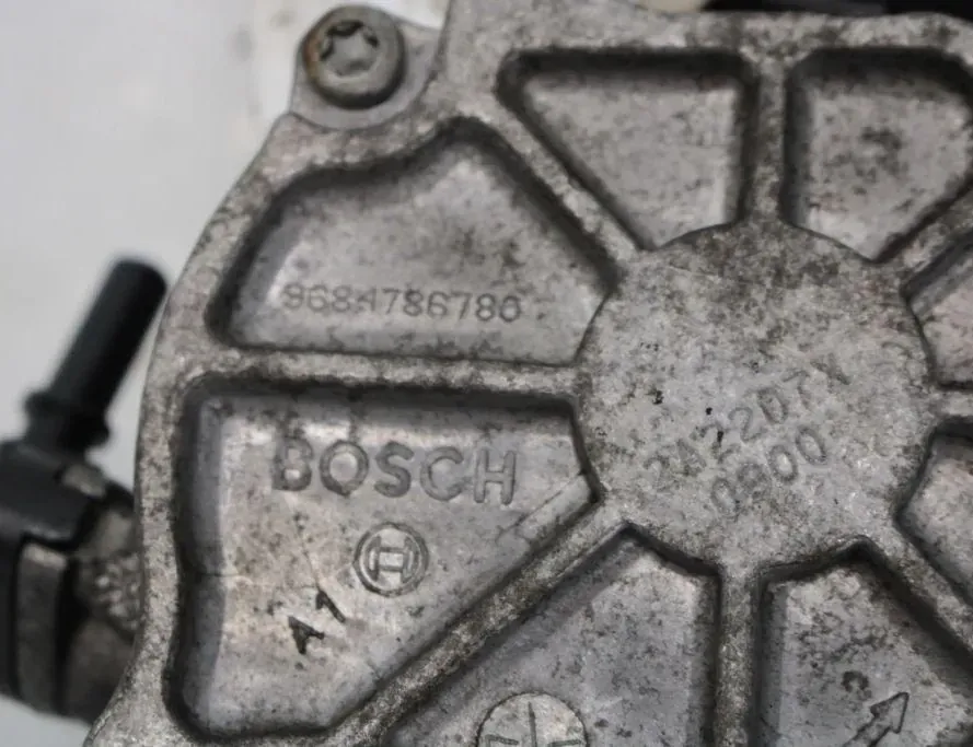 FORD C-Max 2 generation (2010-2019) Vacuum Pump 9684786780 33298047