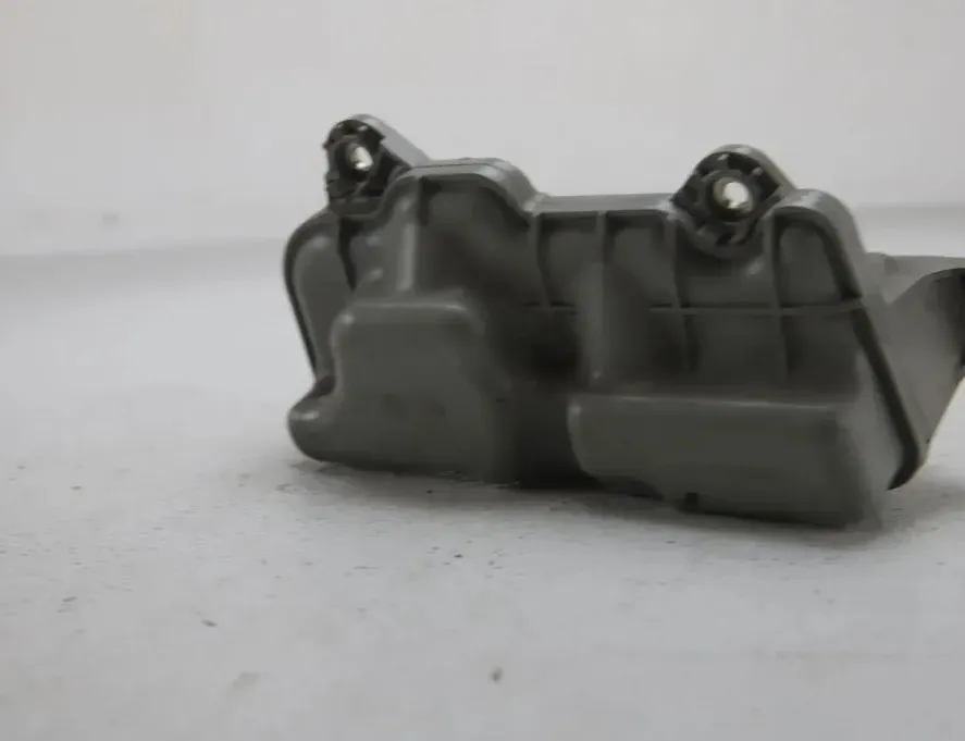 VOLVO S90 2 generation (2016-2023) Vakuuma tvertne 31339809 33298365