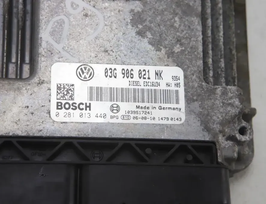 VOLKSWAGEN Passat B7 (2010-2015) Motora vadības bloks 03G906021NK,0281013440 33298784