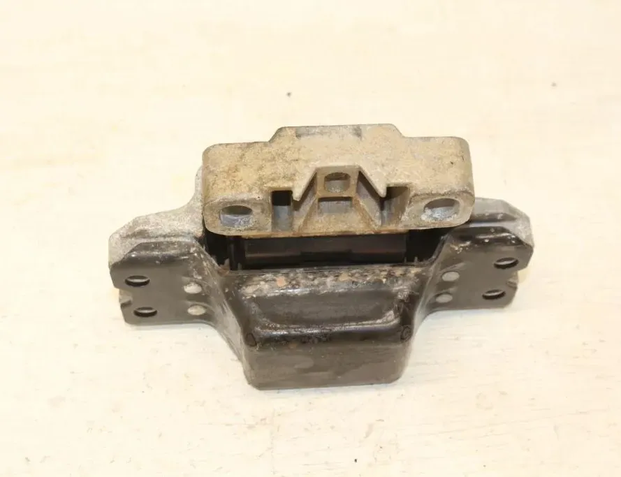 VOLKSWAGEN Caddy 3 generation (2004-2015) Front engine mount 1K0199555M 33299214