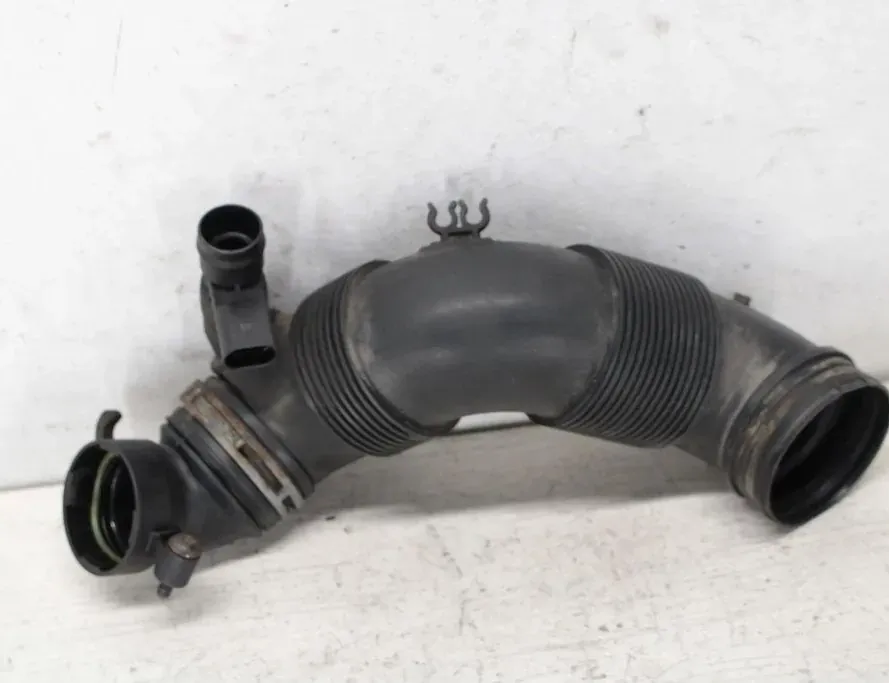 VOLKSWAGEN Caddy 3 generation (2004-2015) Other tubes 3C0129654N 33300634