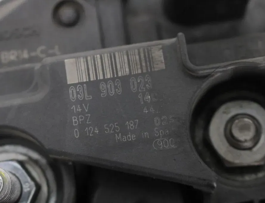 VOLKSWAGEN Passat B7 (2010-2015) Alternator 03G903023 33302301