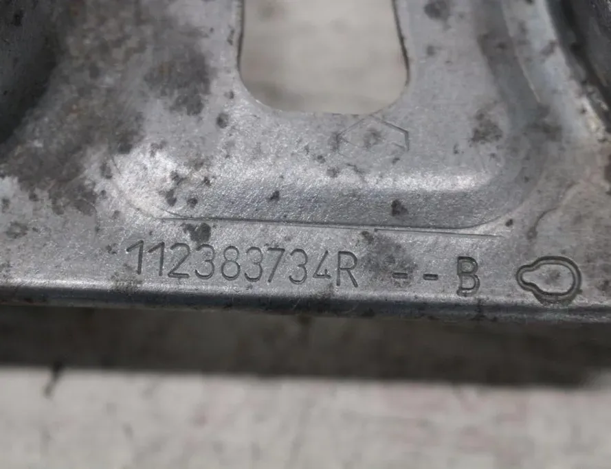 NISSAN X-Trail T32 (2013-2022) Pārnesumkārbas stiprinājums 113604EA0A 33305005