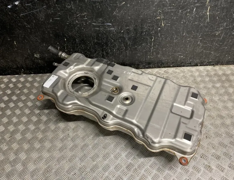 BMW 3 Series G20/G21/G28 (2018-2024) Degvielas tvertne 9488653 34373300