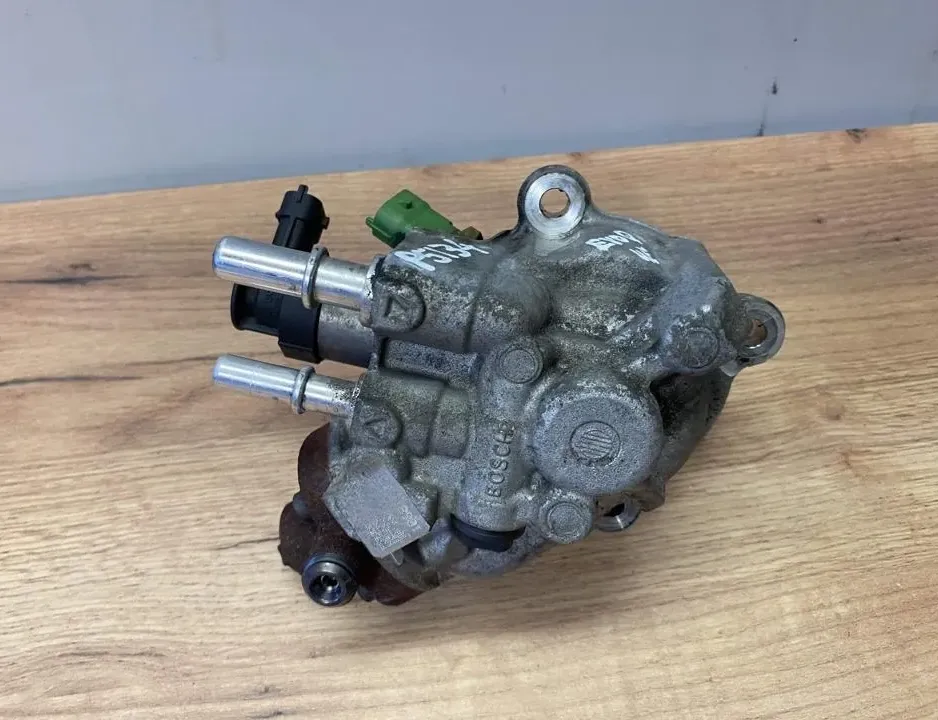 LAND ROVER Range Rover Evoque L538 (1 gen) (2011-2020) Degvielas sūknis G4D39B395AA,0445010706 33474363