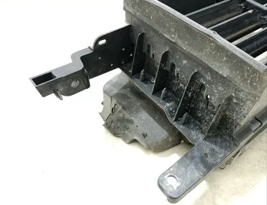 FORD USA Держатель радиатора JL1B8475C 33530011