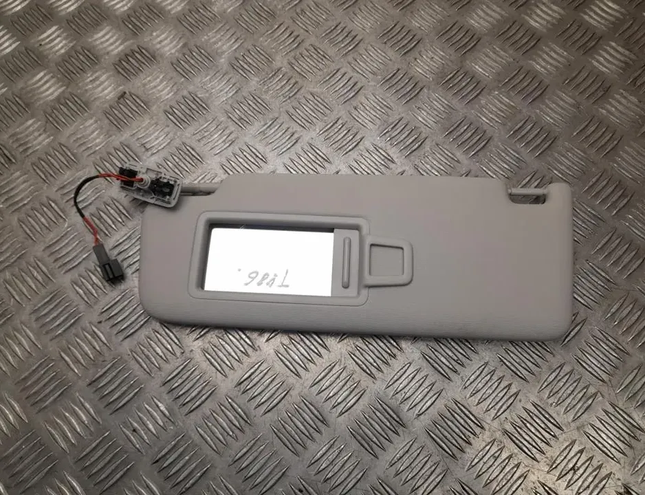 VOLKSWAGEN Passat B8 (2014-2023) Kreisās puses saulessargs 3G0857551AS 33567379