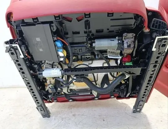 BENTLEY Bentayga 1 generation (2015-2024) Sēdekļi 36B863115A,36A864207 33570722