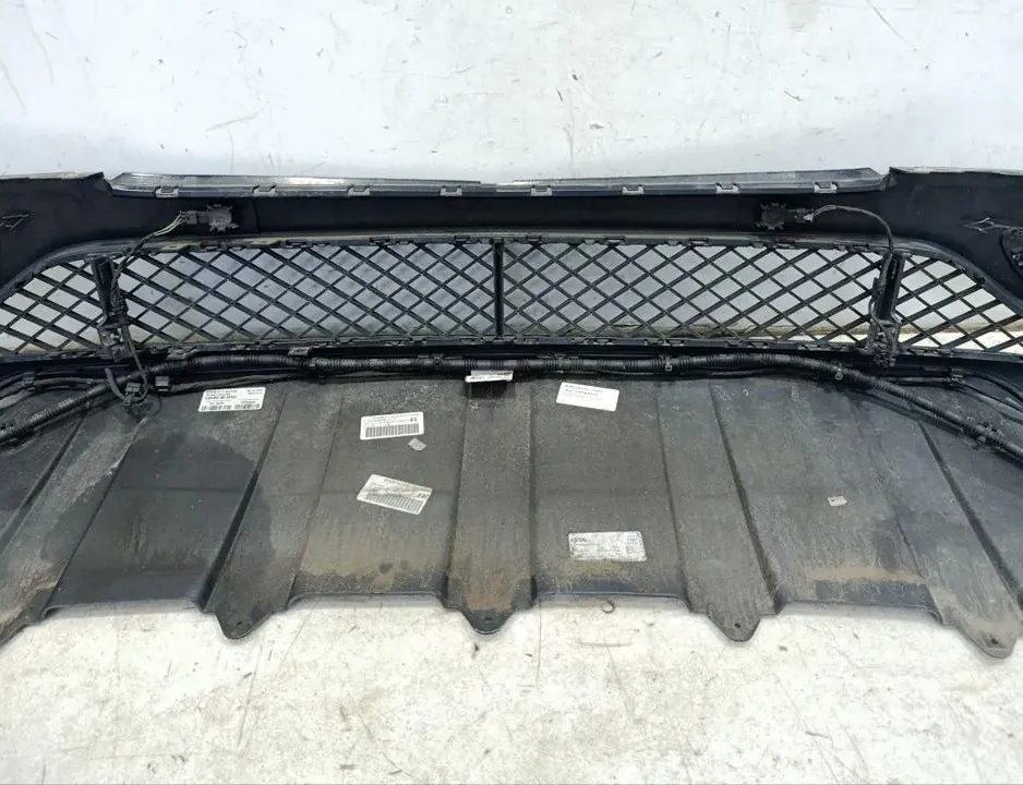 BENTLEY Bentayga 1 generation (2015-2024) Front Bumper 36A807093,36A807103,36A807103A,36A807103AC9,36A971095P 33571845