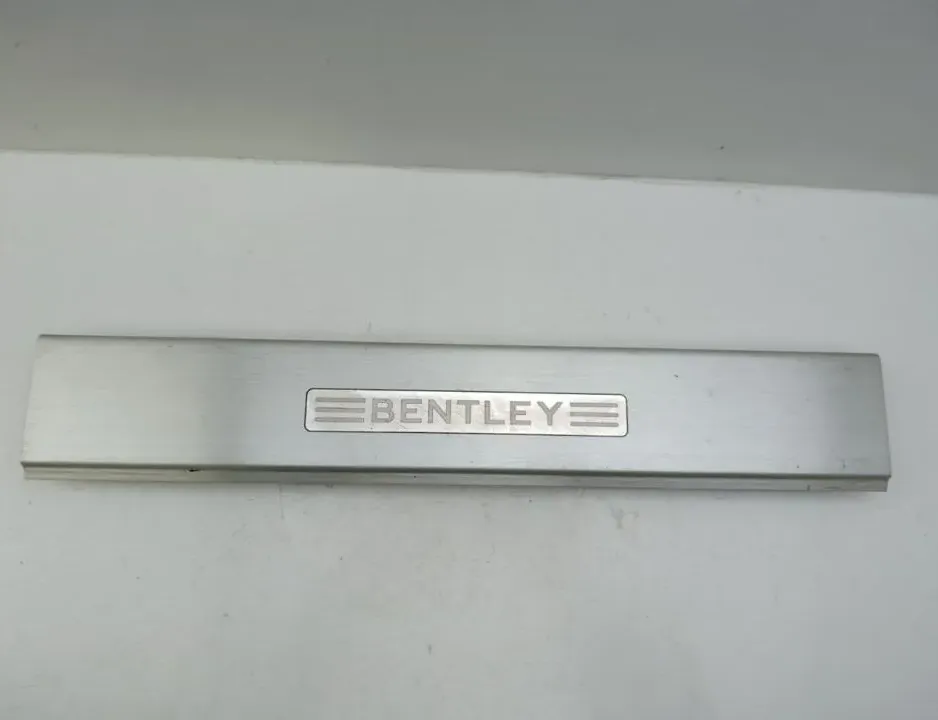 BENTLEY Bentayga 1 generation (2015-2024) Aizmugurējā kreisā sliekšņa apdare 36A853373,36A853373B 33590024
