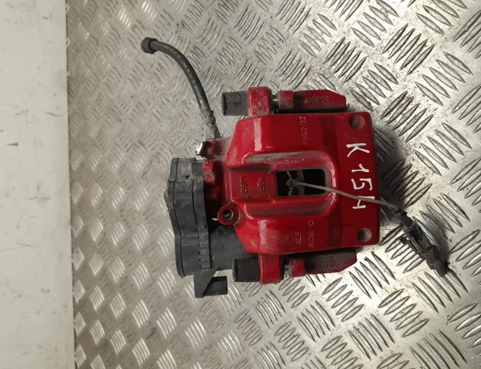 ALFA ROMEO Giulia 2 generation (2015-2024) Aizmugurējais kreisais bremžu suports 00505690200 33603878