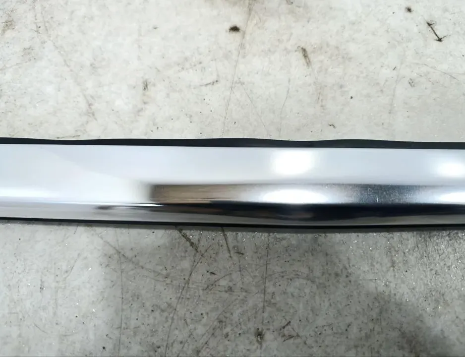 ROLLS-ROYCE Ghost 1 generation (2009-2014) Priekšējo kreiso durvju vertikālā apdare 7200305 33718284