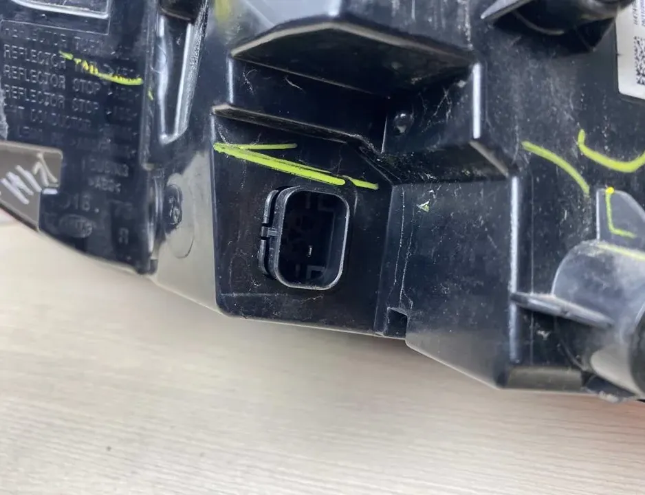 BMW 3 Series G20/G21/G28 (2018-2024) Rear Right Taillight Lamp 7495084,H4749508411 34205161