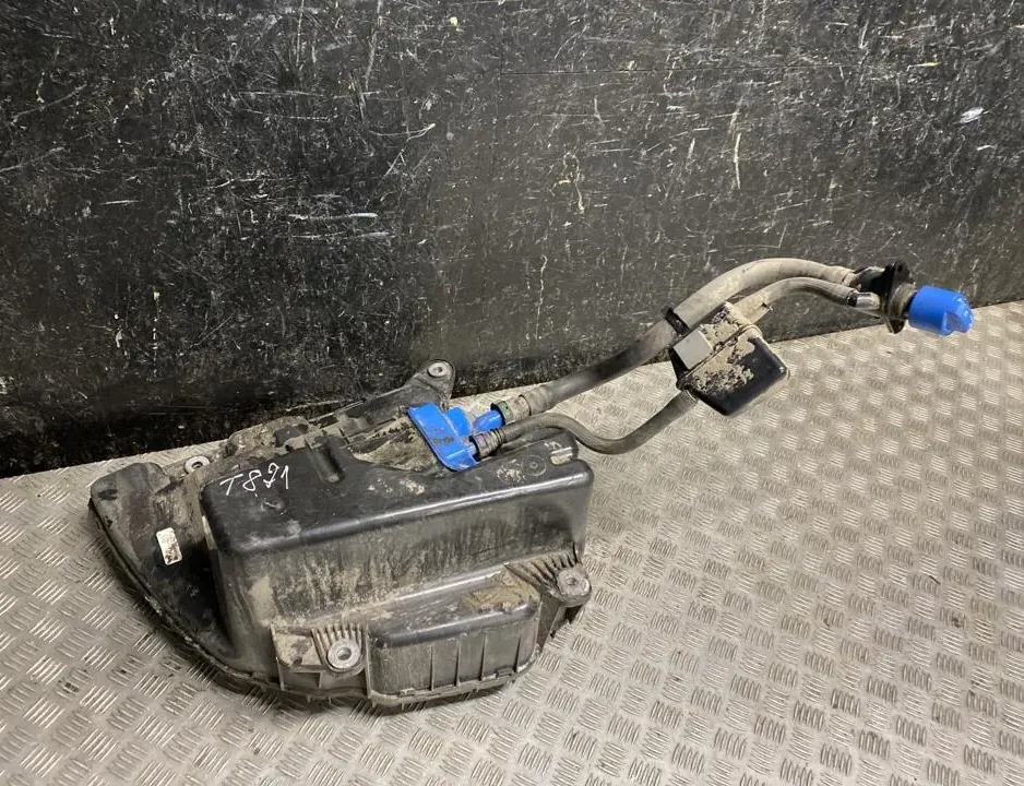 AUDI A4 B9/8W (2015-2024) AdBlue Tank 8W0131878BT 34373550