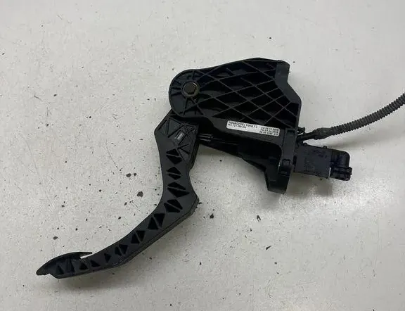 SKODA Octavia 2 generation (2004-2013) Педаль сцепления 1K0721796E,1K1721059DN 33815633