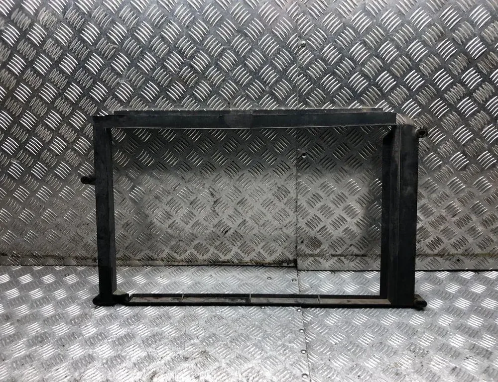 VOLVO XC90 1 generation (2002-2014) Держатель радиатора 30730523 33816200