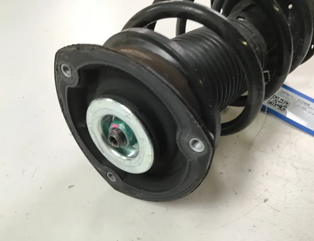 VOLKSWAGEN Golf 7 generation (2012-2024) Амортизатор передний левый 5Q0412037HM,5Q0413031FK 33500916