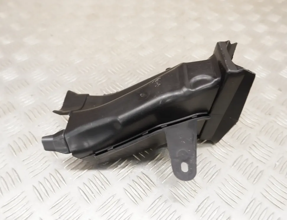 BMW 7 Series G11/G12 (2015-2023) ДЕТАЛЬ (ДЕТАЛИ) КАНАЛА ЗАБОРА ВОЗДУХА 7359792 33587889