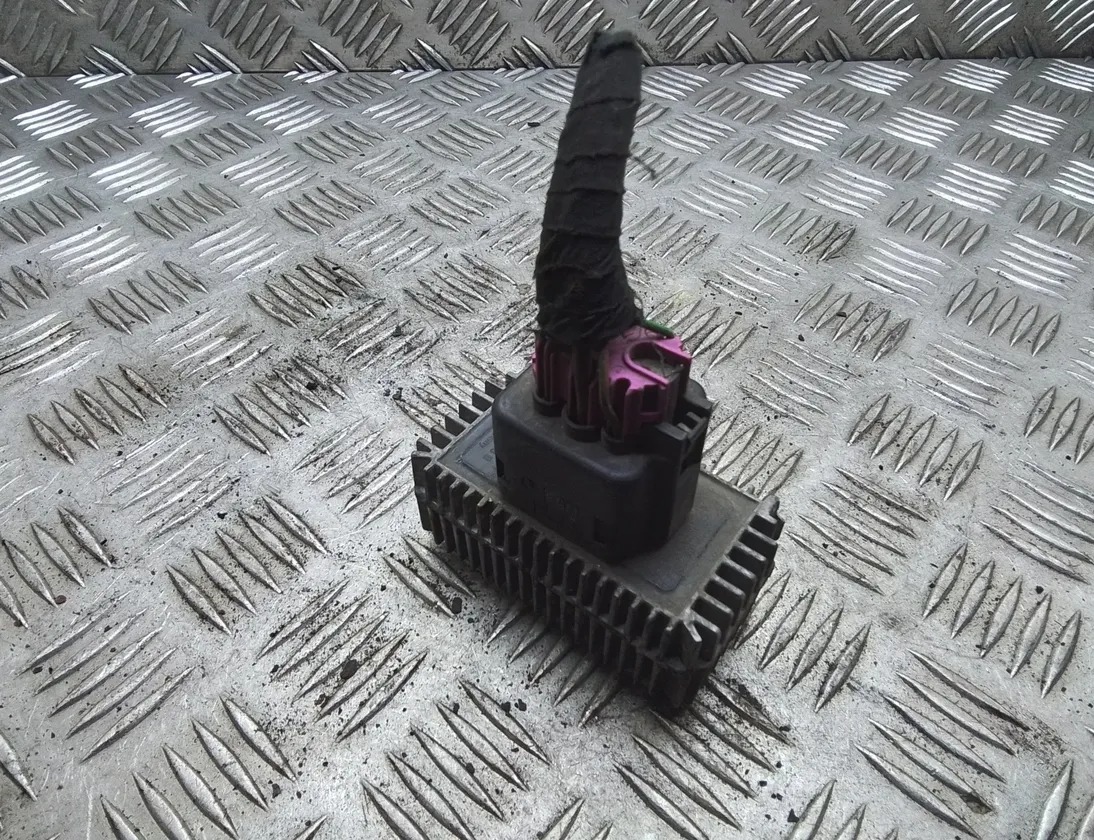 OPEL Astra H (2004-2014) Aizdedzes sveces 51299018b,55354141 24875094