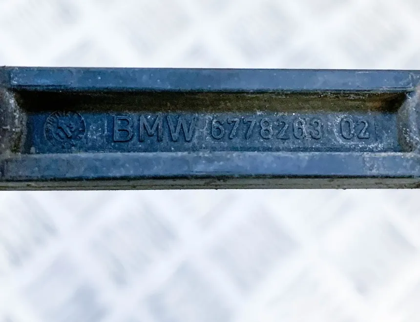 BMW 7 Series F01/F02 (2008-2015) Priekšējais kreisais līmeņa sensors ABE52150,6860843,6778263 10602097