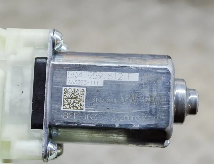 VOLKSWAGEN ID.3 1 generation (2019-2023) Маторчик стеклоподъемника задней правой двери 5Q4959812F,A63253-111,A67805-112 13732212