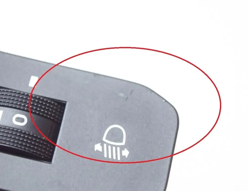 KIA Rio 3 generation (2011-2017) Переключатель регулировки высоты фар 211000245,751U00080 14529858