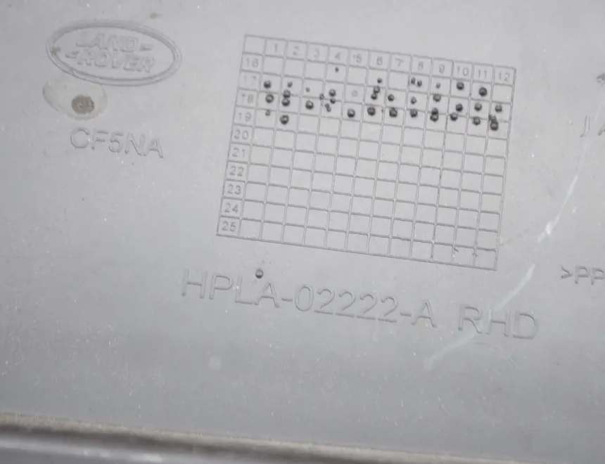 LAND ROVER Range Rover Sport 2 generation (2013-2022) Пластмасса передняя стеклоочистителей HPLA-02222-A 15305919