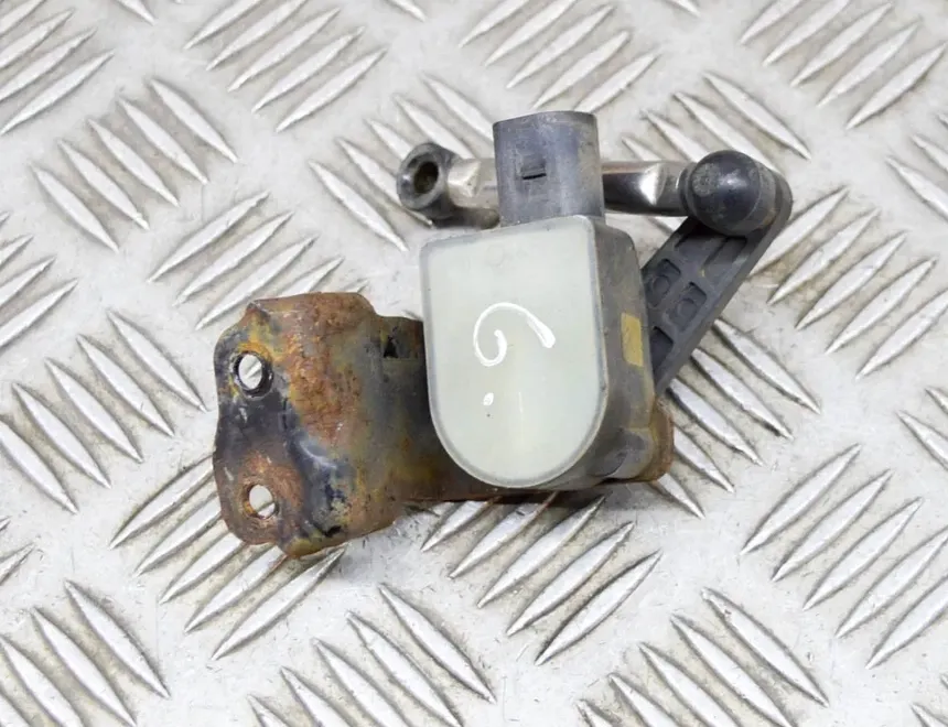 SKODA Superb 2 generation (2008-2015) Датчик уровня высоты задний левый 1T0907503,3T0941273,6PM008518,6PM008739 17248590