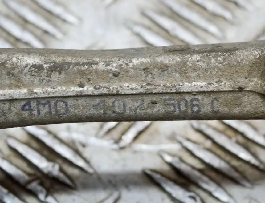 AUDI Q8 4M (2018-2024) Верхний рычаг передний правый 4M0407506C 17792390