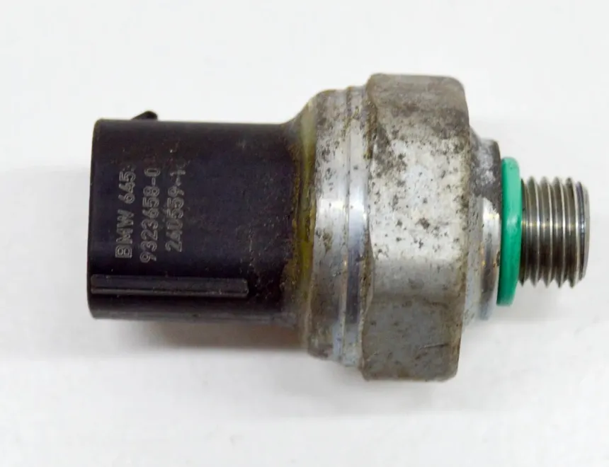 BMW 3 Series F30/F31 (2011-2020) Conditioner Pressure Sensor 9323658 20688240