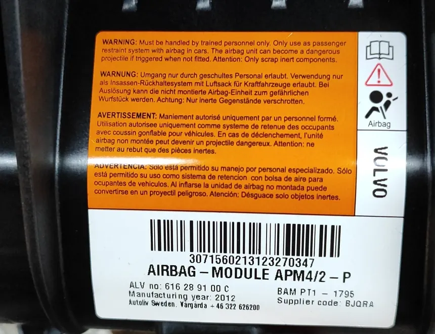 VOLVO S60 2 generation (2010-2020) Подушка безопасности панель салона 610640700E,610640900,30715602 22427871
